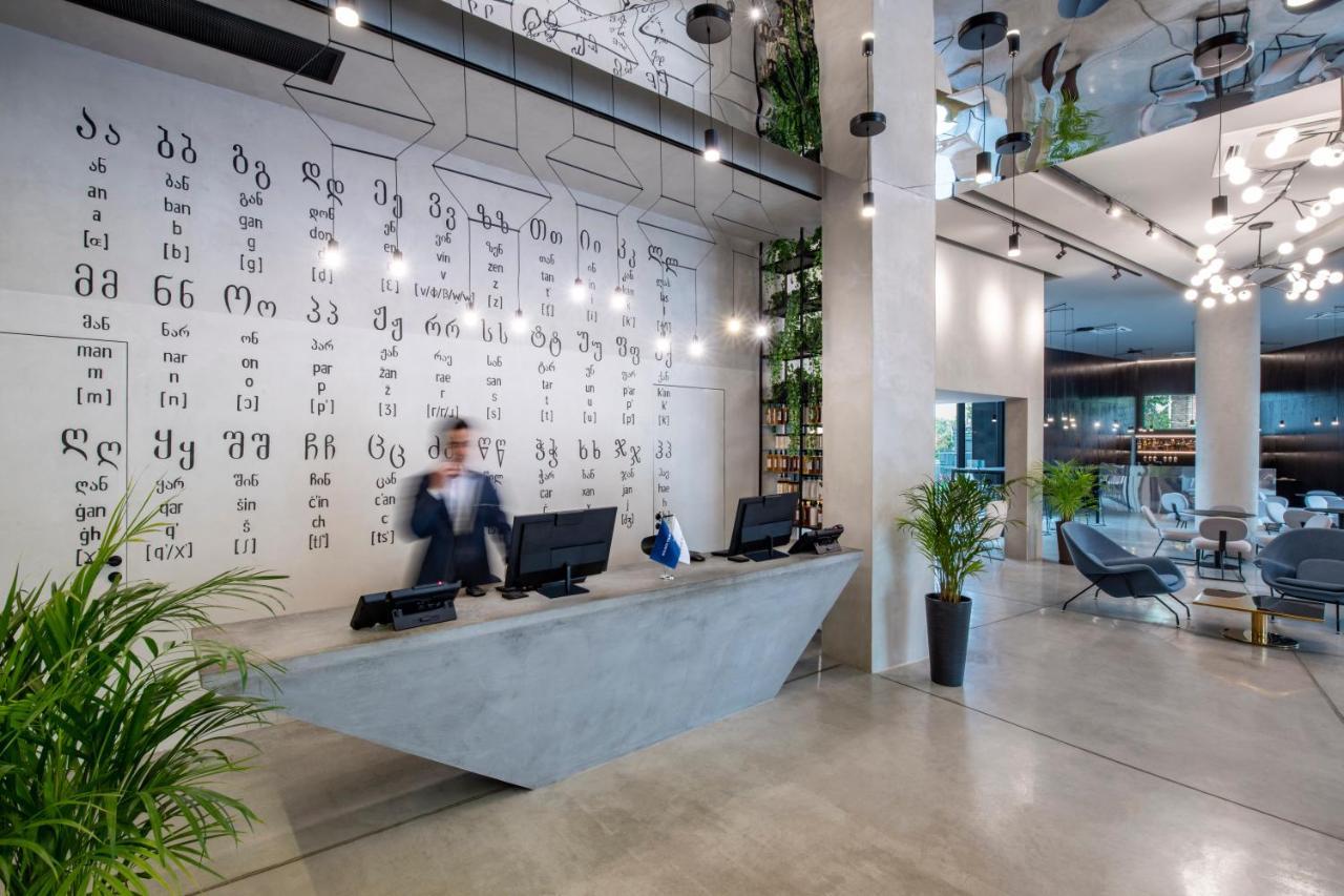 Golden Tulip Design Tbilisi Hotel Luaran gambar