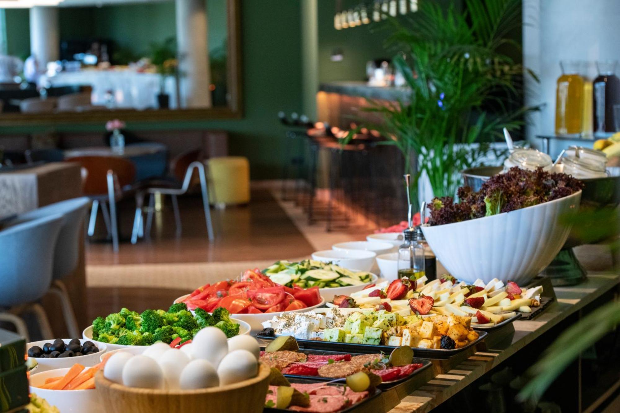 Golden Tulip Design Tbilisi Hotel Luaran gambar