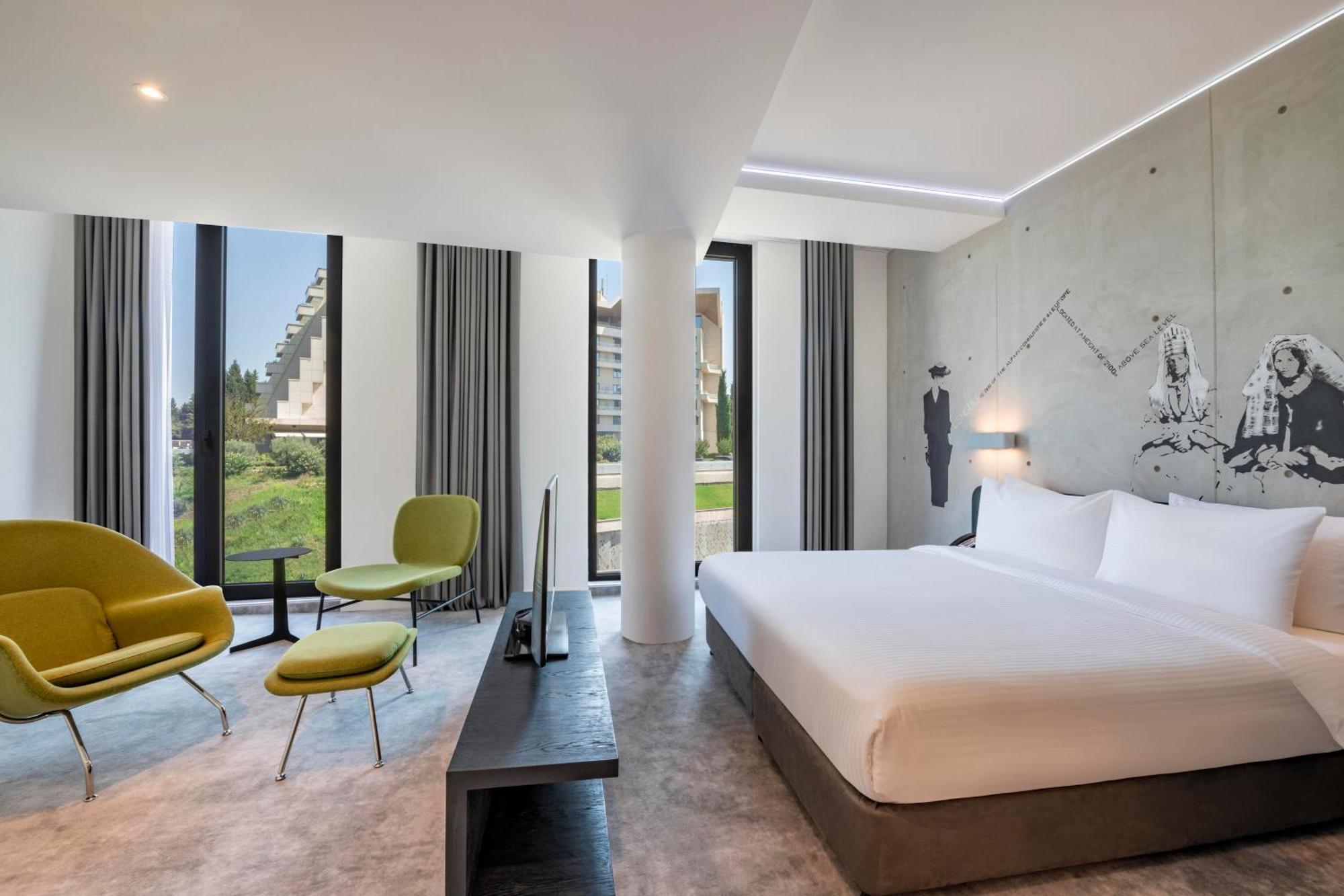 Golden Tulip Design Tbilisi Hotel Bilik gambar