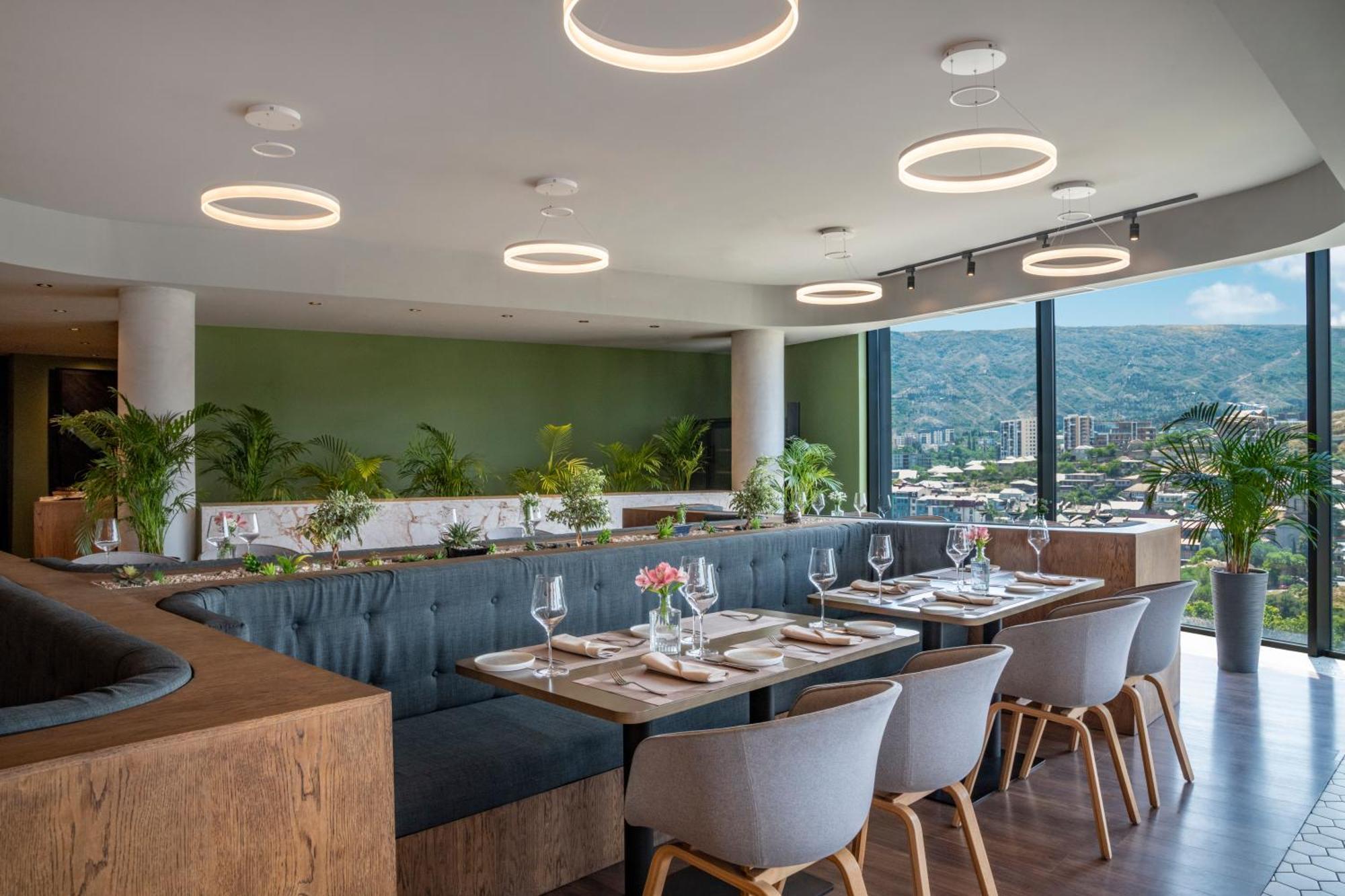Golden Tulip Design Tbilisi Hotel Luaran gambar